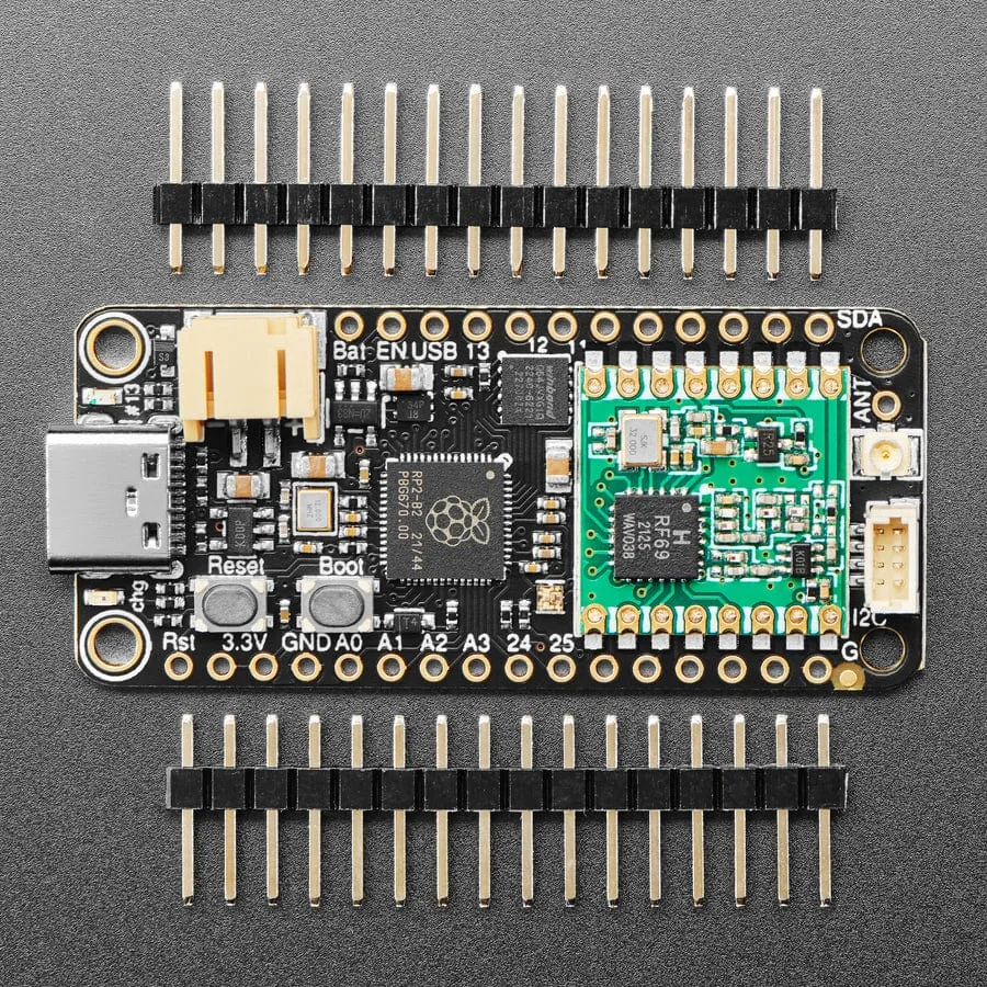 Adafruit Feather RP2040 RFM69 Packet Radio - 868 or 915MHz - RadioFruit and STEMMA QT