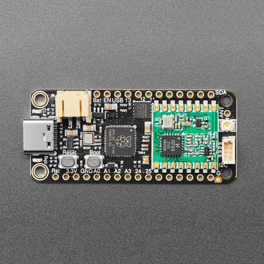 Adafruit Feather RP2040 RFM69 Packet Radio - 868 or 915MHz - RadioFruit and STEMMA QT