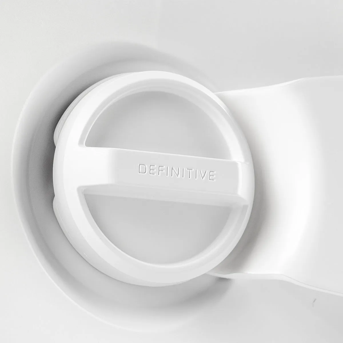 Definitive Technology AW450 All Weather Speaker with Bracket - Pair (White)