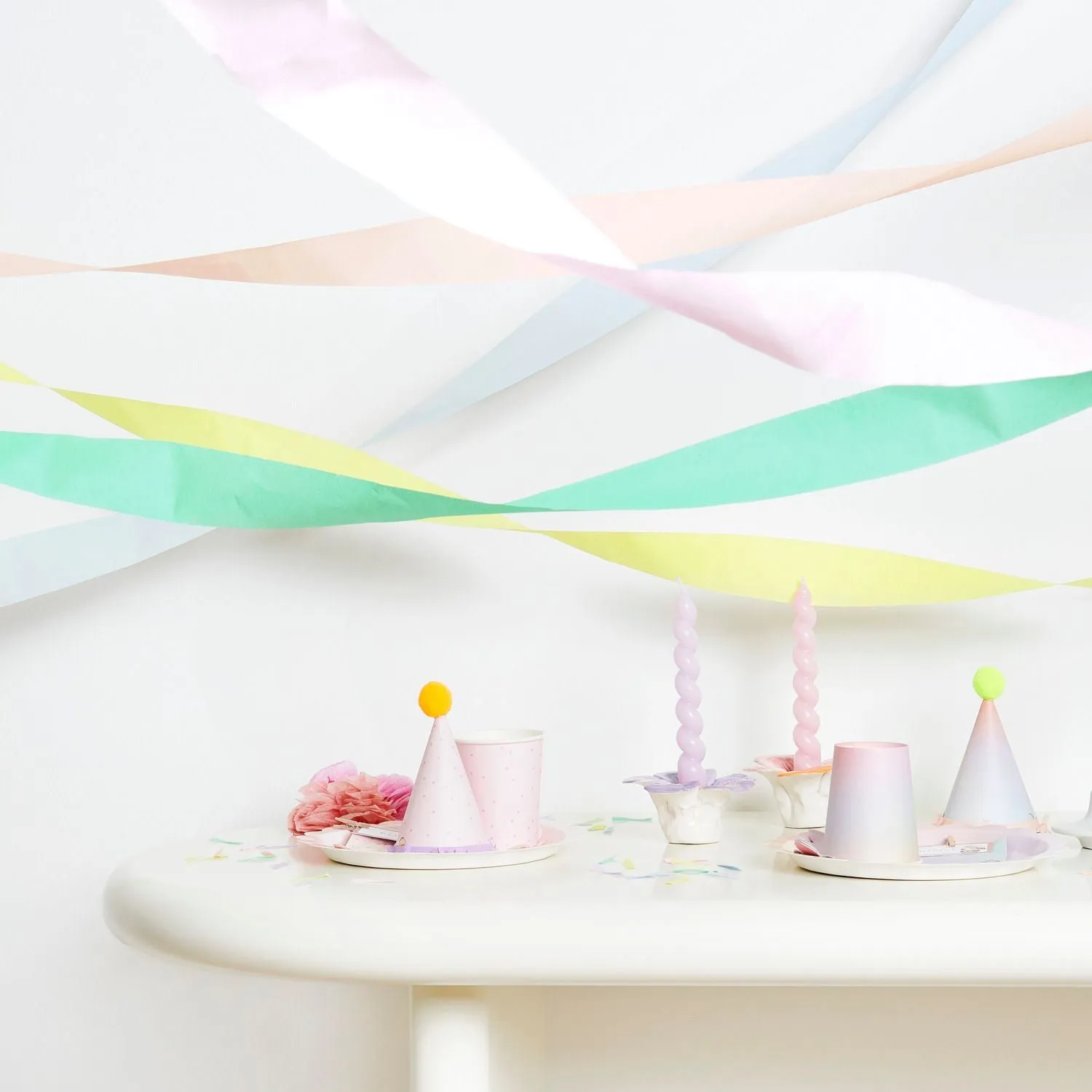 Maxi Paper Streamer Set - Pastel Rainbow