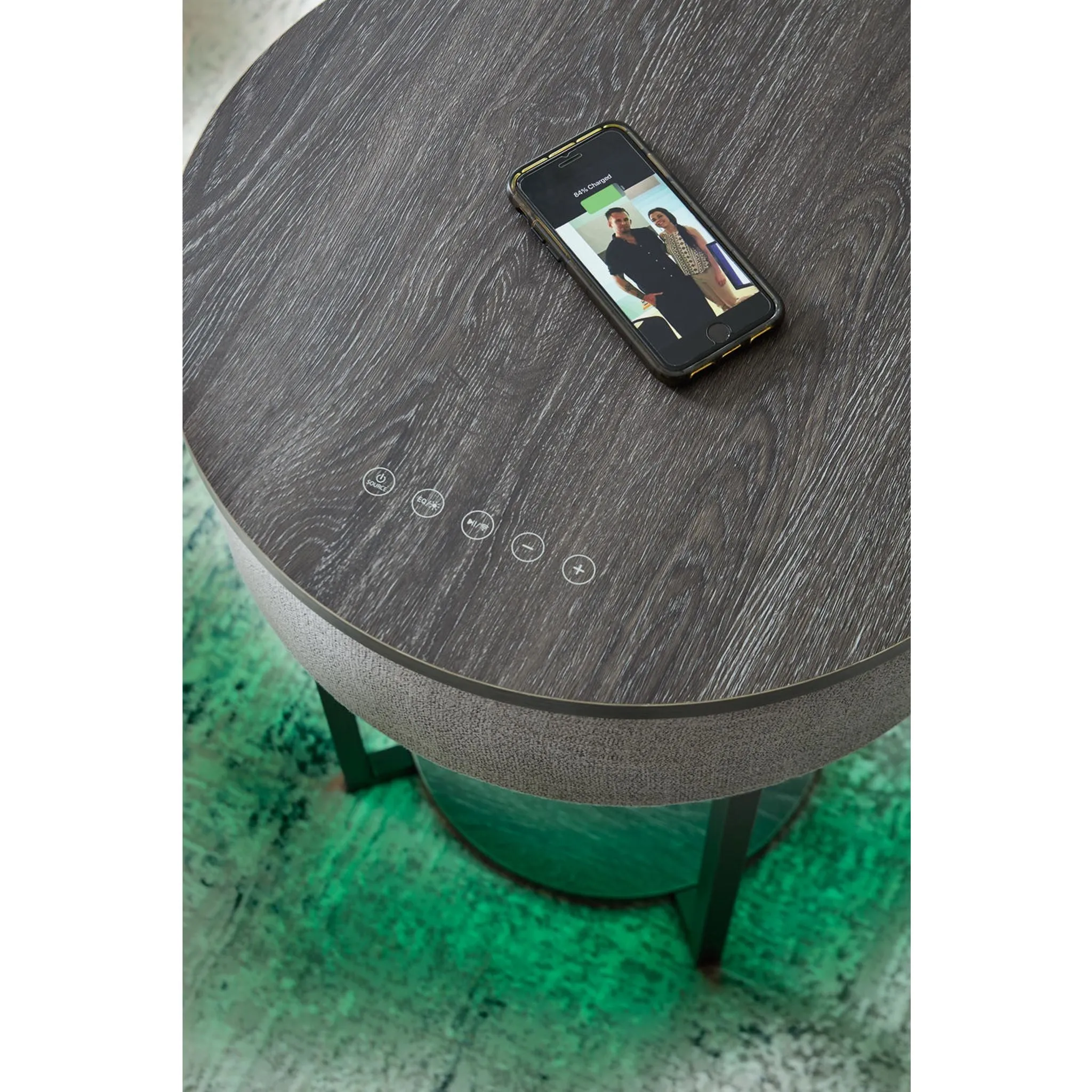 Sethlen Accent Table