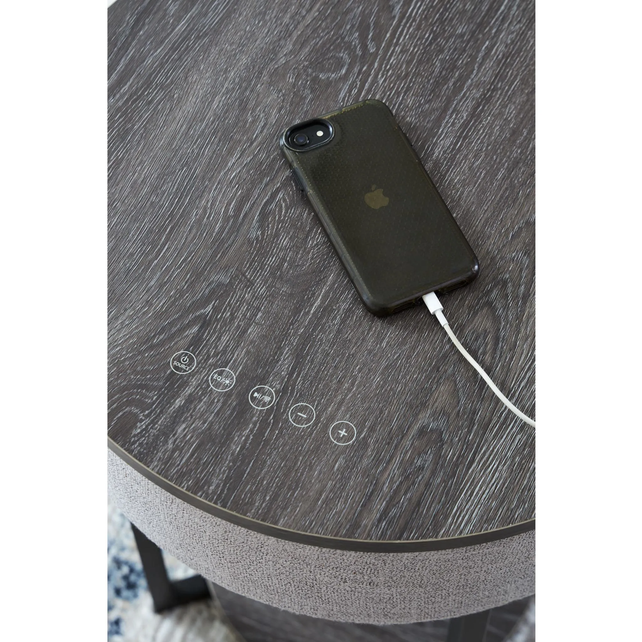 Sethlen Accent Table