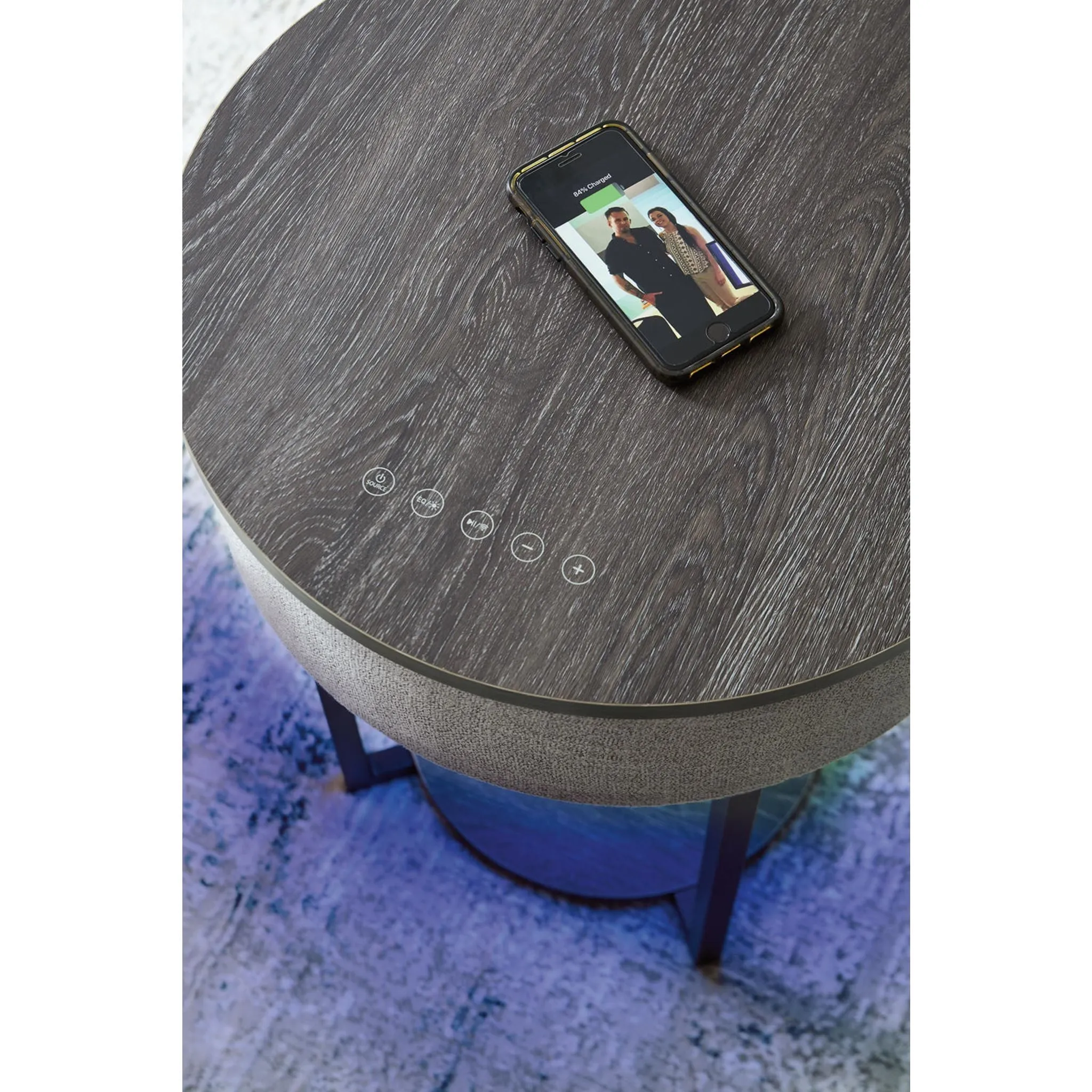 Sethlen Accent Table