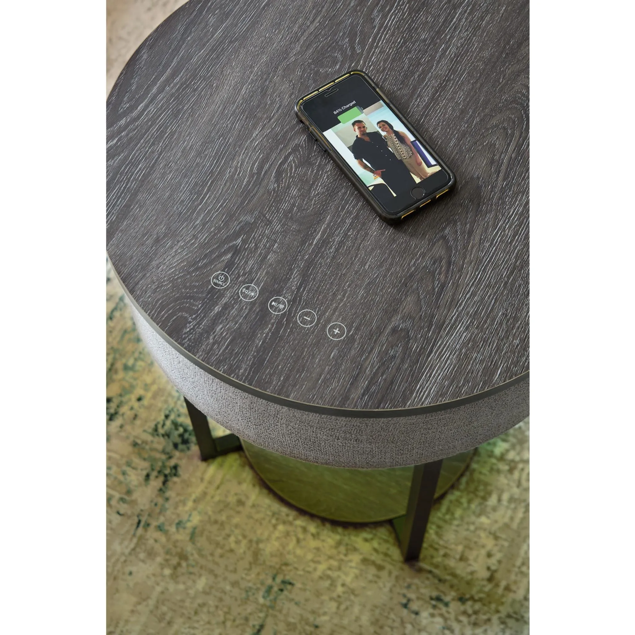 Sethlen Accent Table