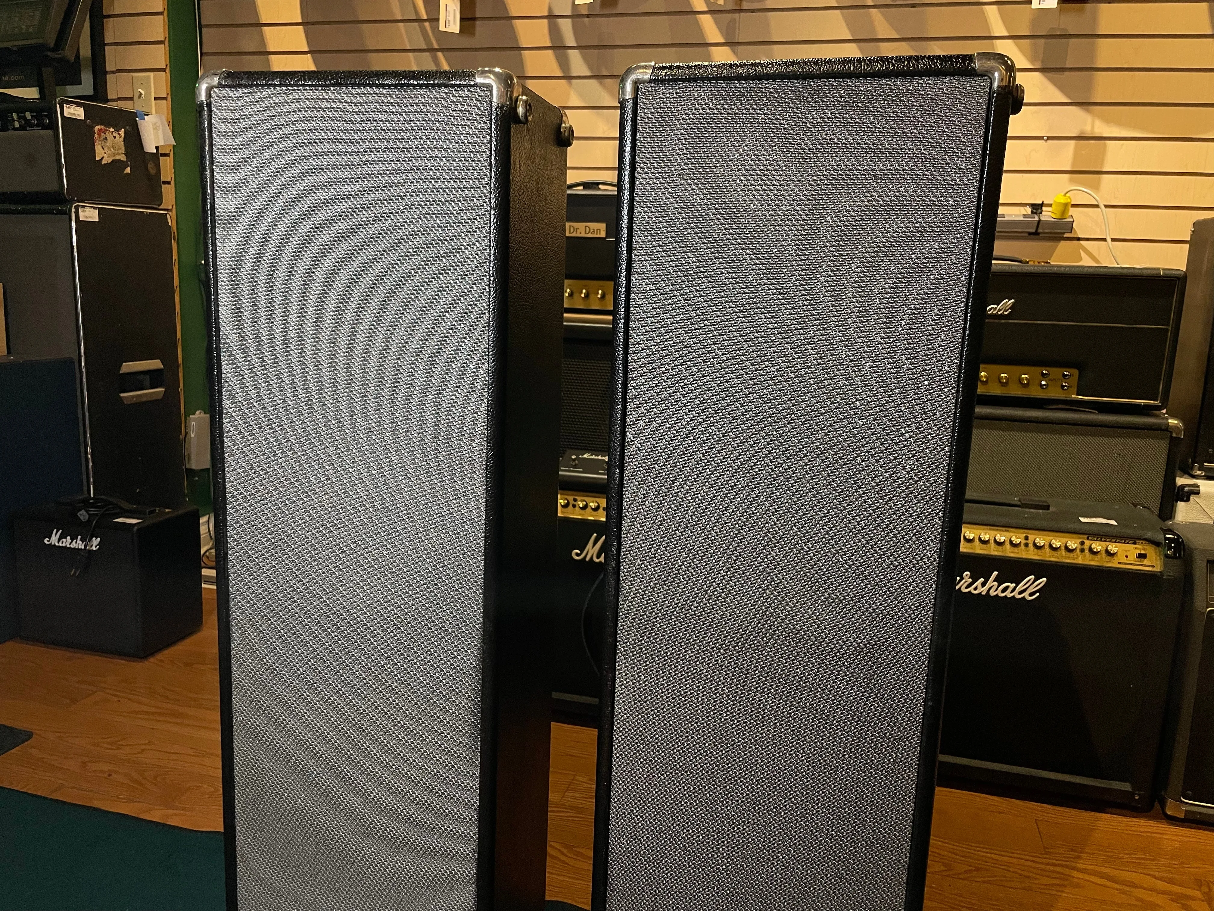 Traynor YSC-3 PA Column Pair Used