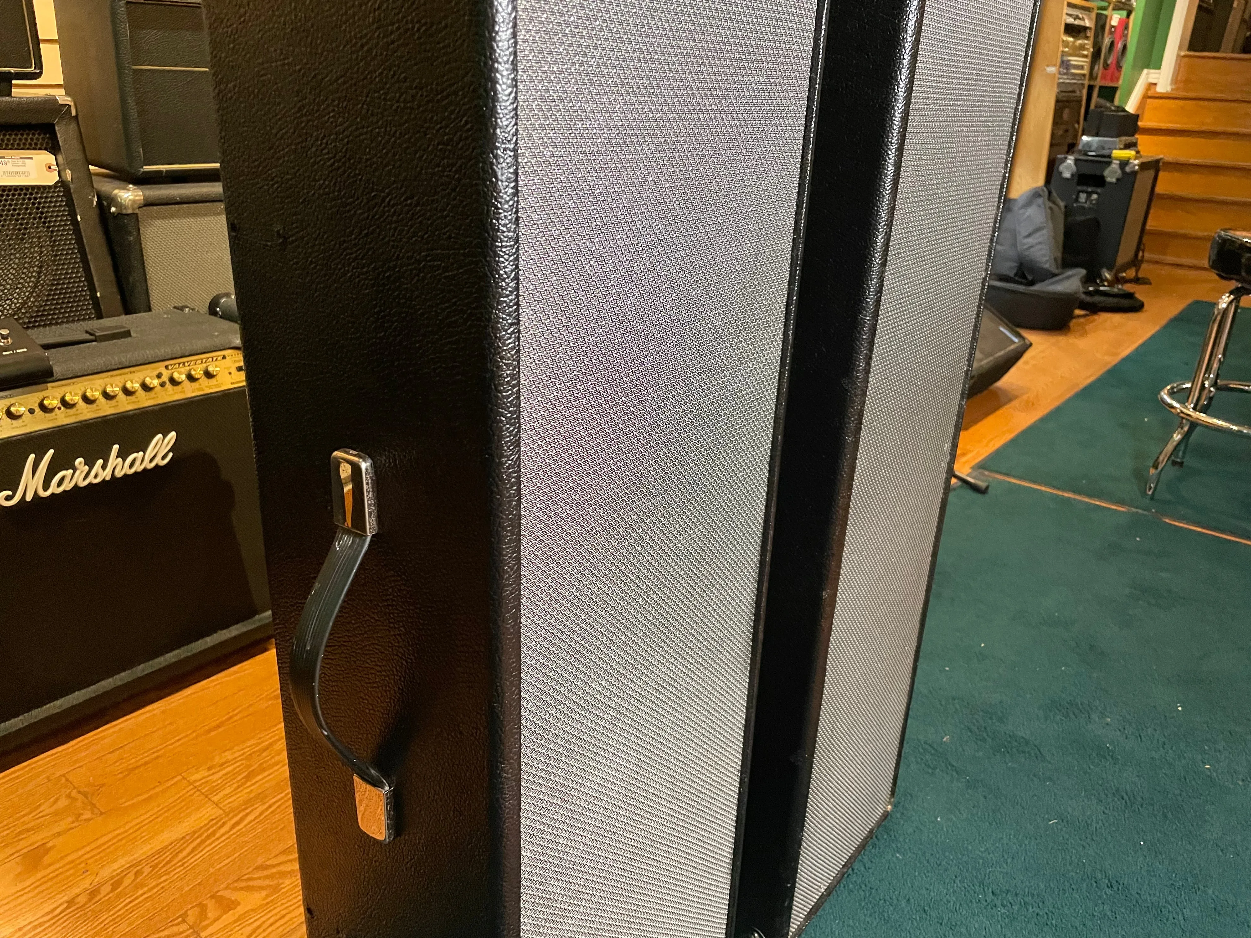 Traynor YSC-3 PA Column Pair Used