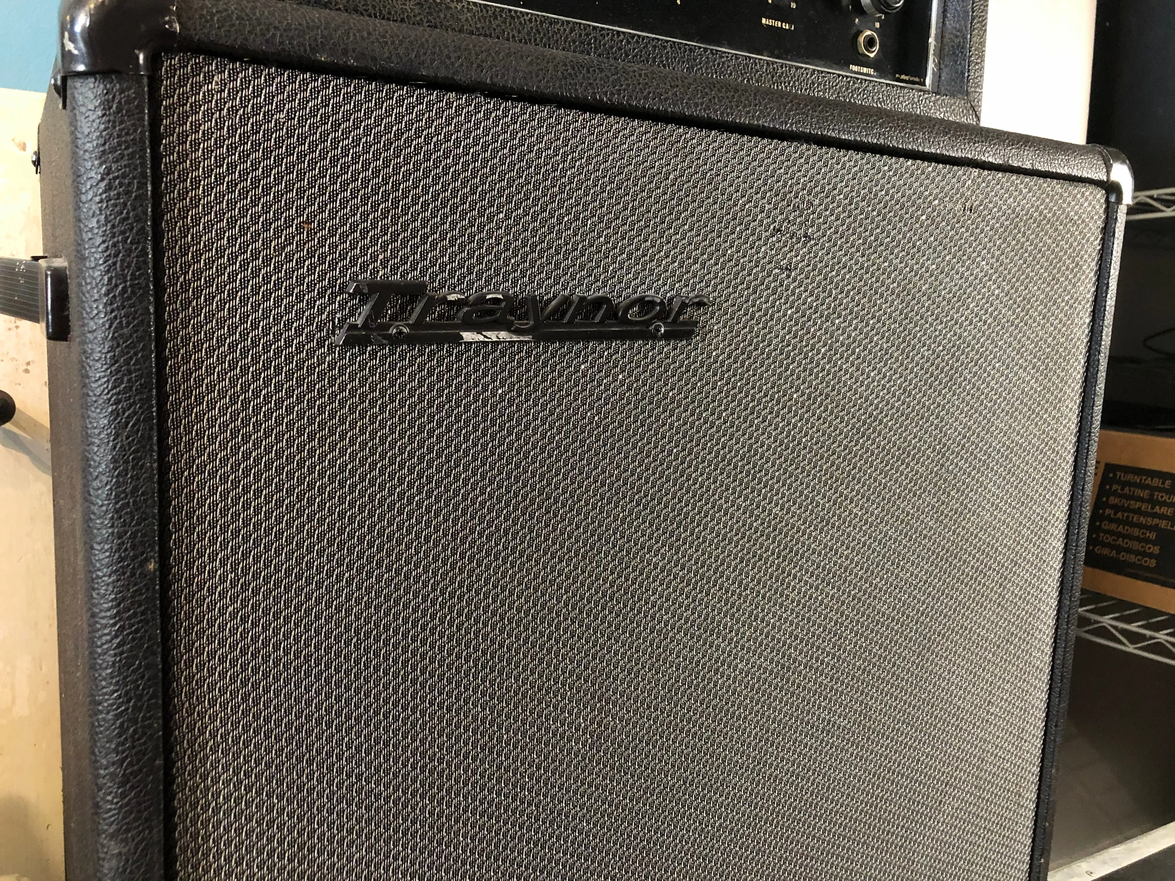 Traynor YT-15 2x15 Cabinet
